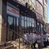 Доктор Абуязидов А.М. со студентами295