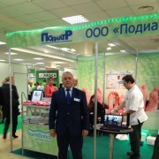 Доктор Абуязидов А.М. на выставке